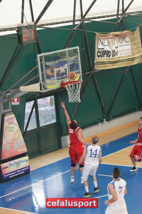110327Aquila059.jpg