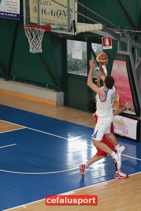 110327Aquila093.jpg