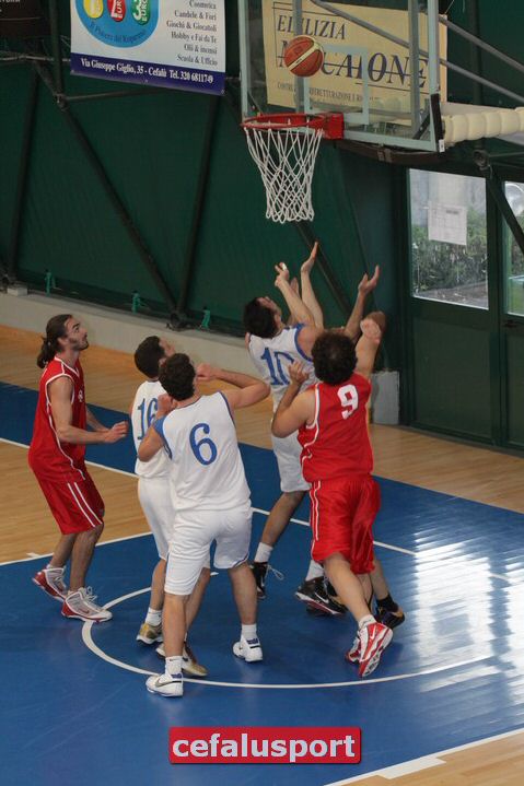 110327Aquila095.jpg