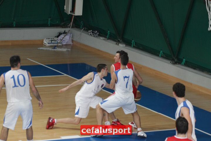 110327Aquila209.jpg