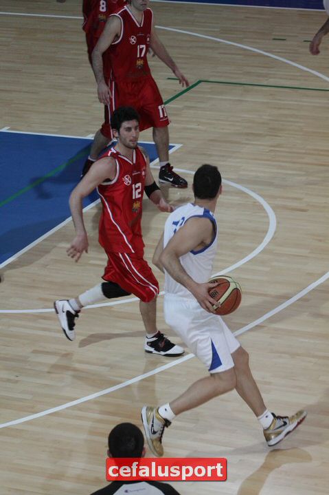 110327Aquila228.jpg