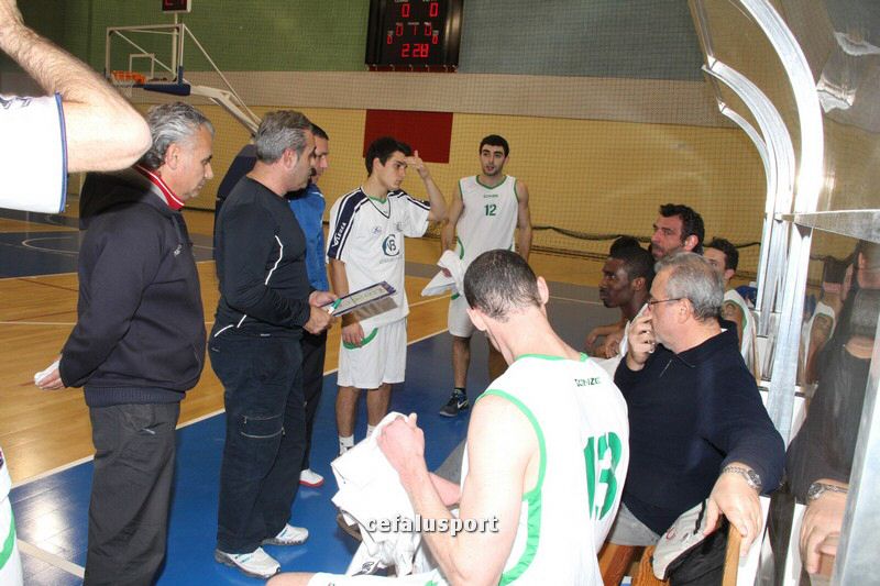 111215_basketge033.jpg