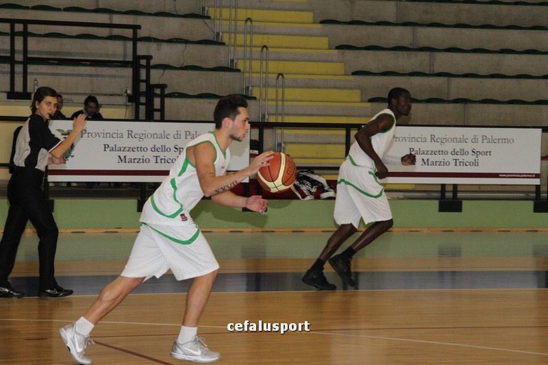 111215_basketge052.jpg