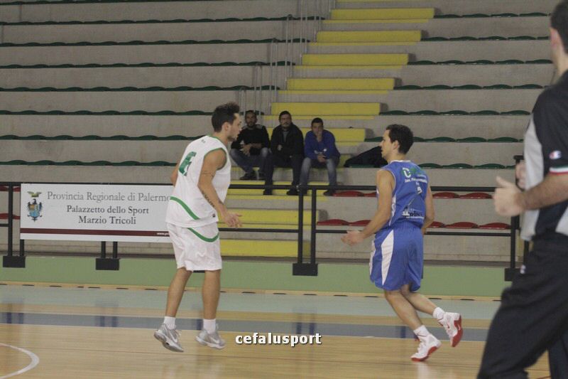 111215_basketge103.jpg