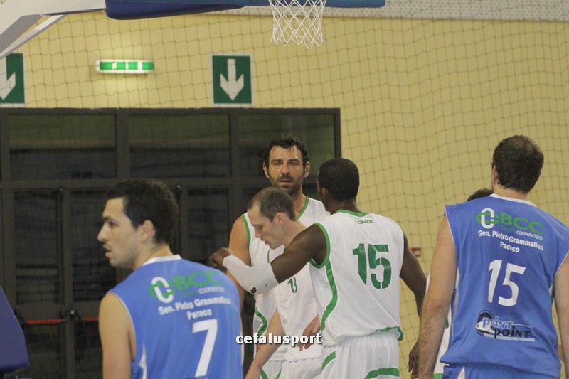 111215_basketge110.jpg
