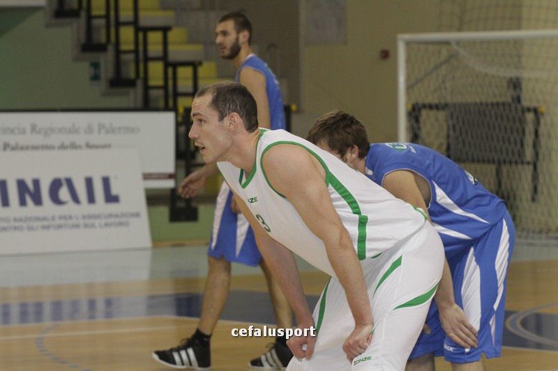 111215_basketge121.jpg