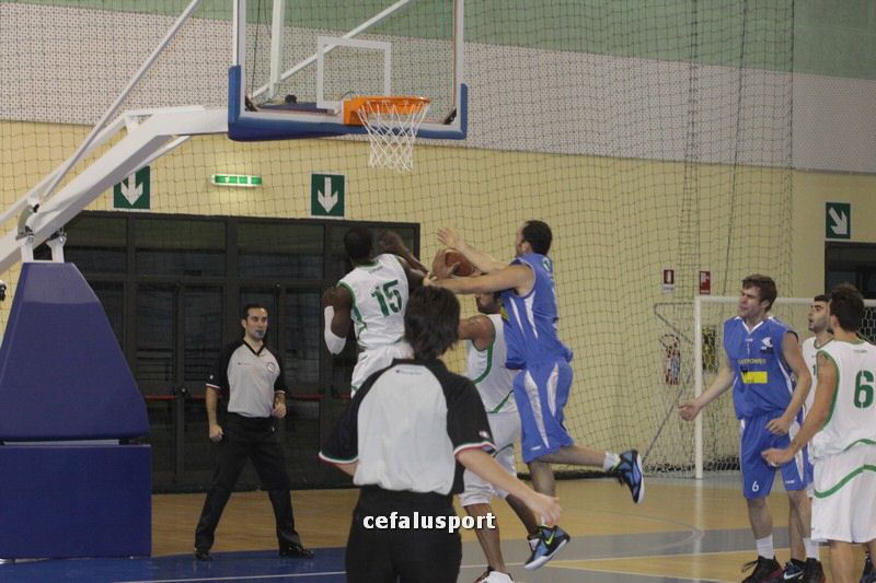 111215_basketge133.jpg