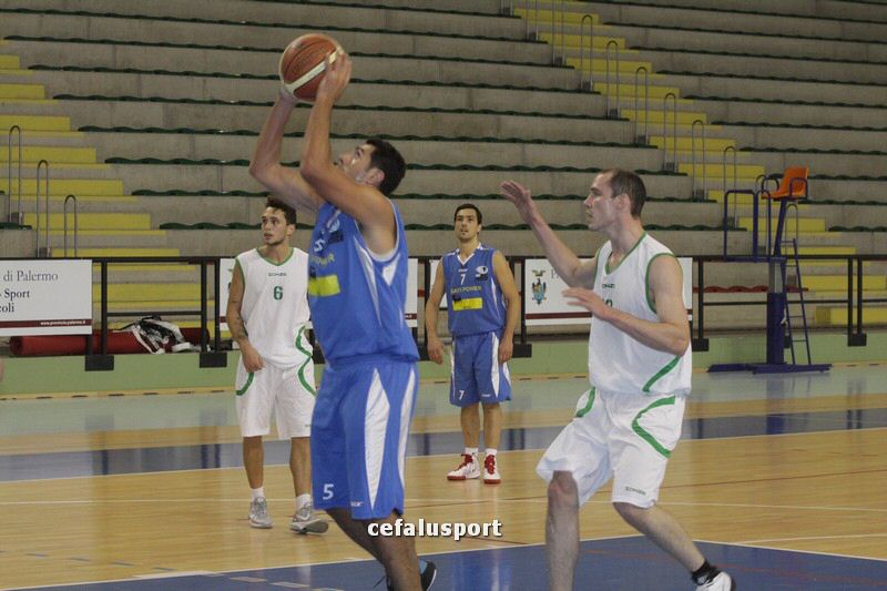 111215_basketge149.jpg