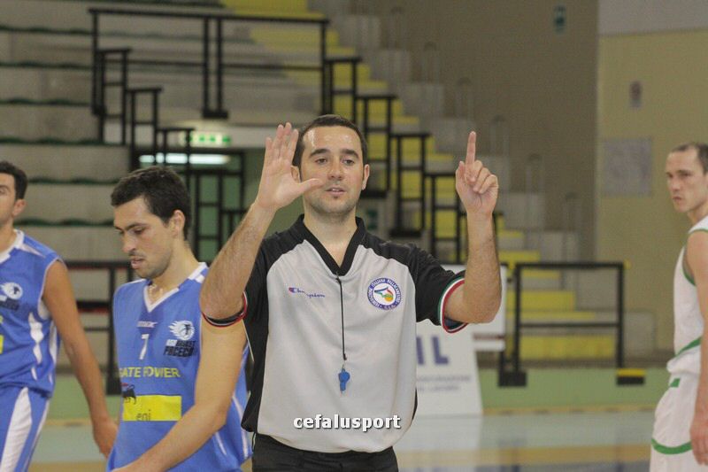 111215_basketge161.jpg