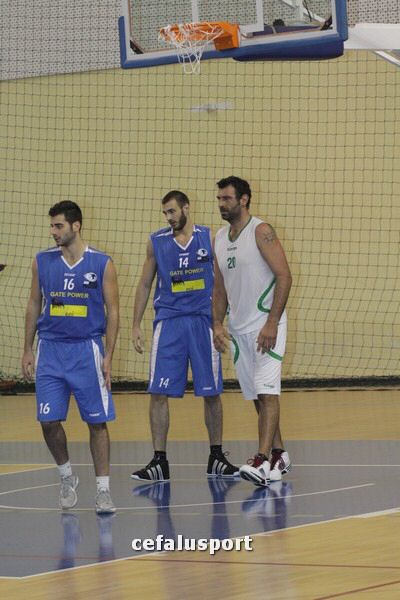 111215_basketge170.jpg