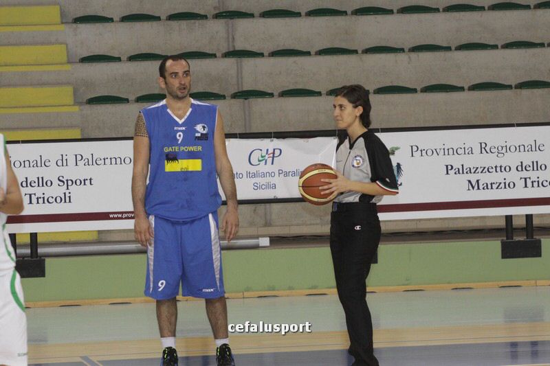111215_basketge176.jpg