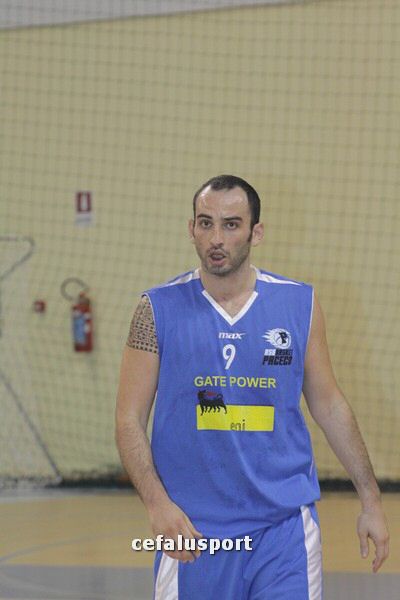 111215_basketge177.jpg