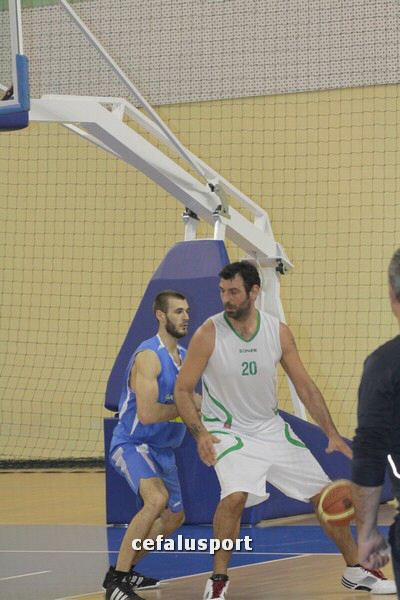 111215_basketge178.jpg