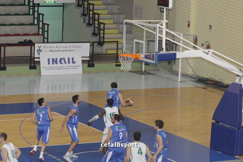 111215_basketge189.jpg