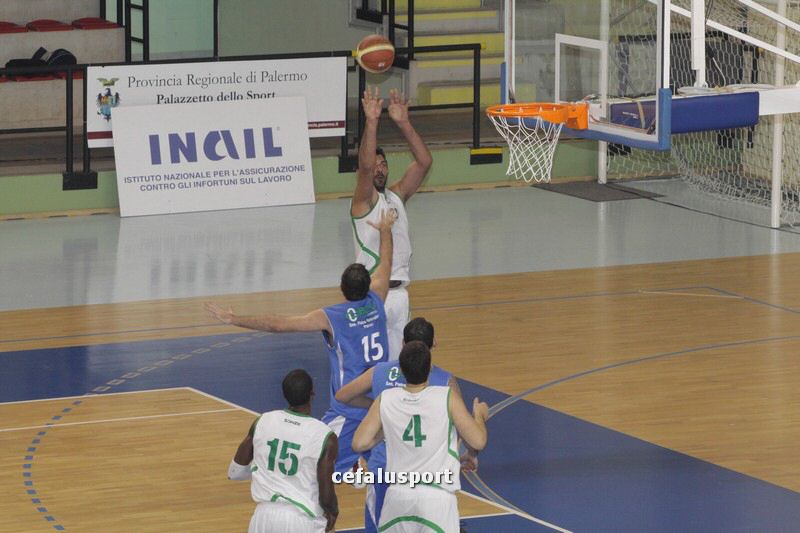 111215_basketge195.jpg