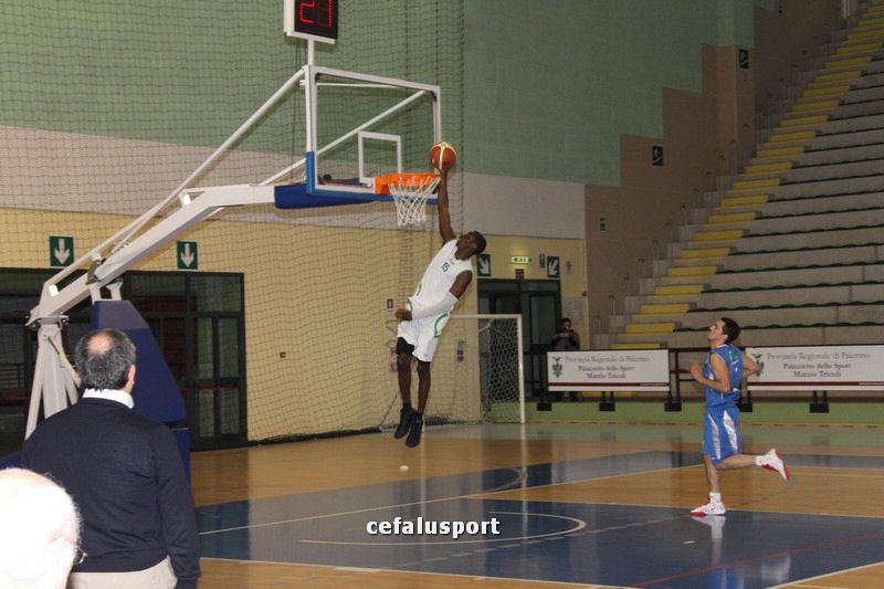111215_basketge302.jpg