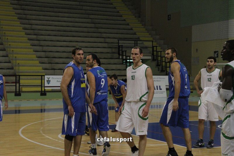 111215_basketge318.jpg