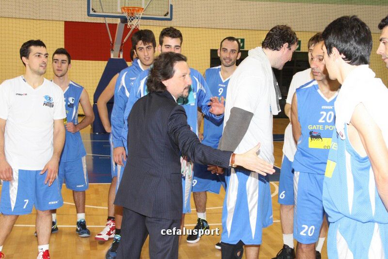 111215_basketge368.jpg
