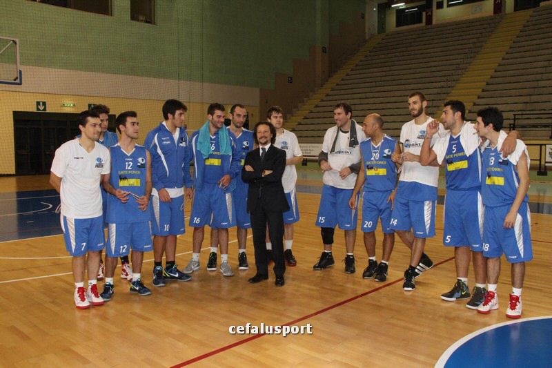 111215_basketge378.jpg