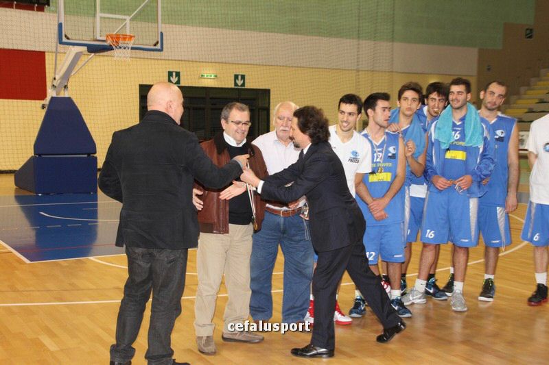 111215_basketge382.jpg