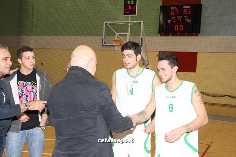111215_basketge400.jpg