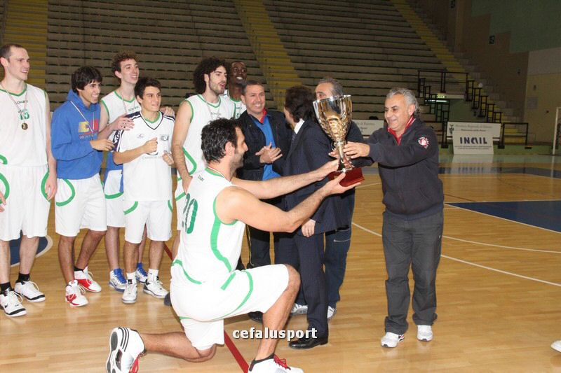 111215_basketge412.jpg