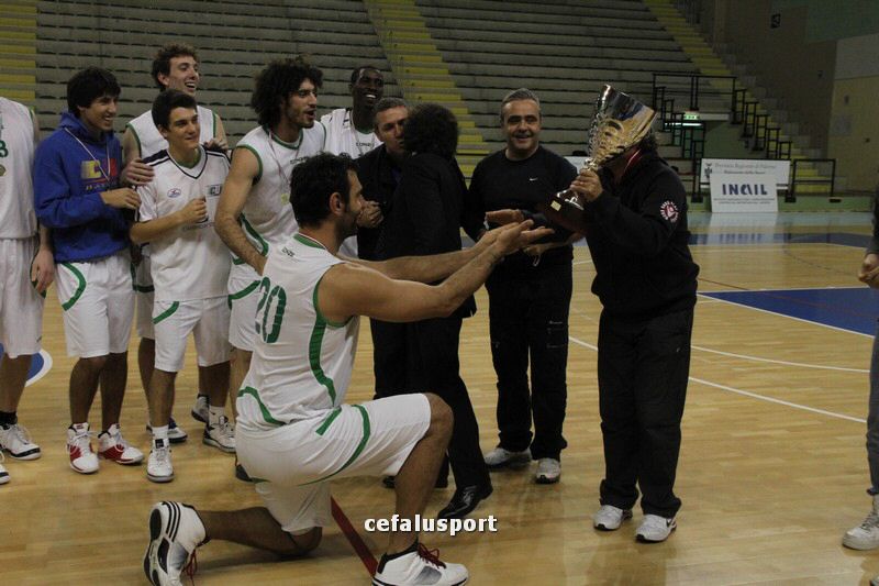 111215_basketge413.jpg