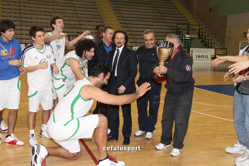 111215_basketge414.jpg