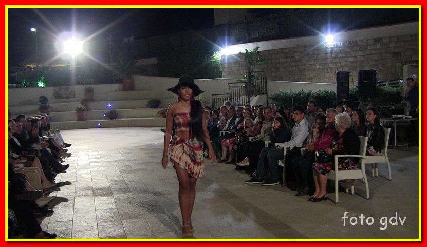 IMG_5828_tn.jpg