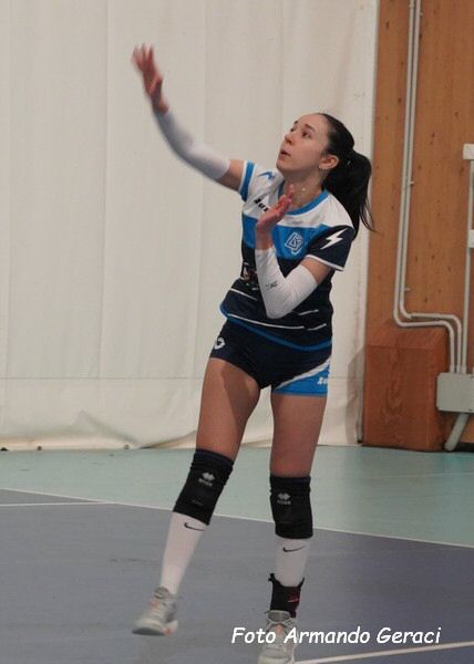 DSC04610y_tn.jpg
