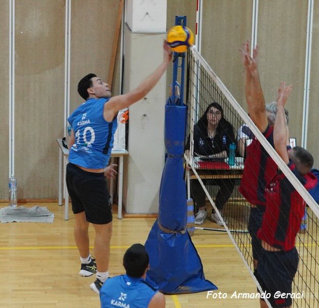DSC04696y_tn.jpg