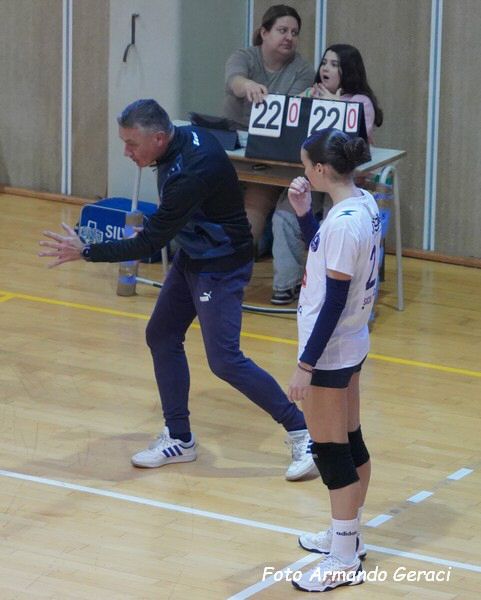 DSC05533y_tn.jpg