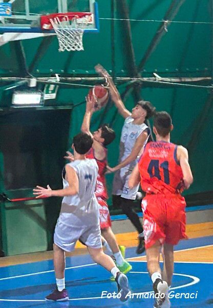 IMG_6099y_tn.jpg