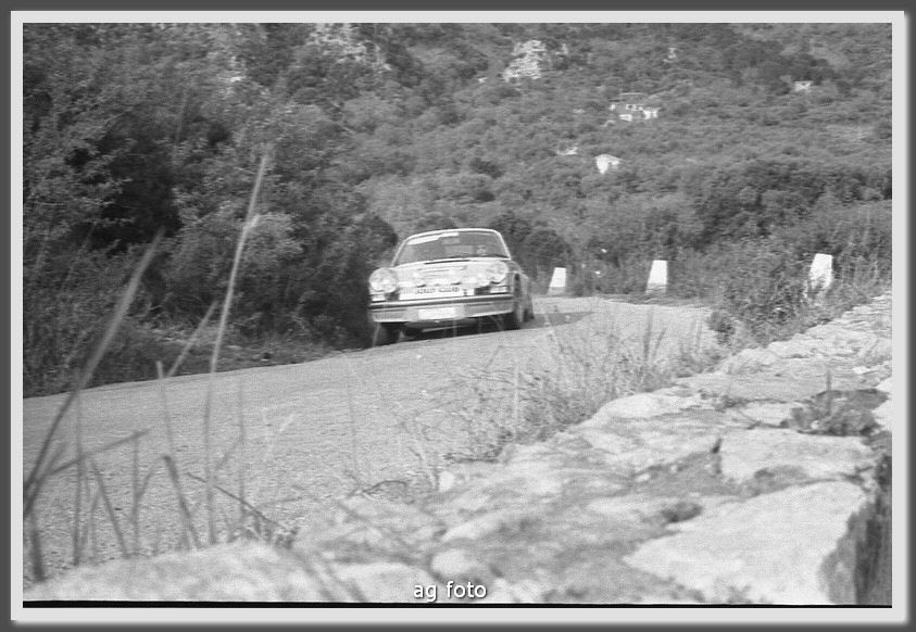 1975p08012_tn.jpg