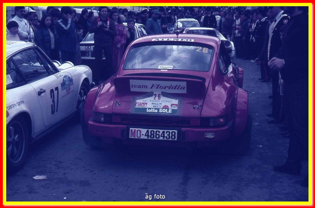 1981d92030_tn.jpg