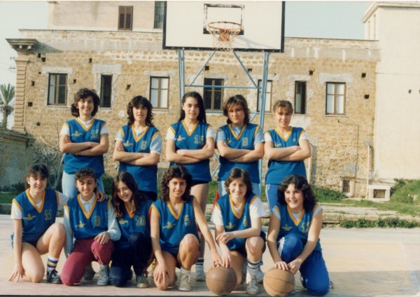 1982/83