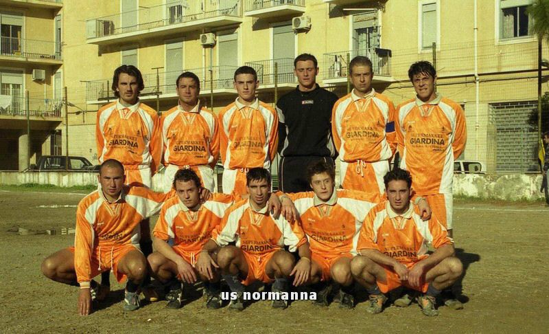 2001p101005_tn_tm.jpg