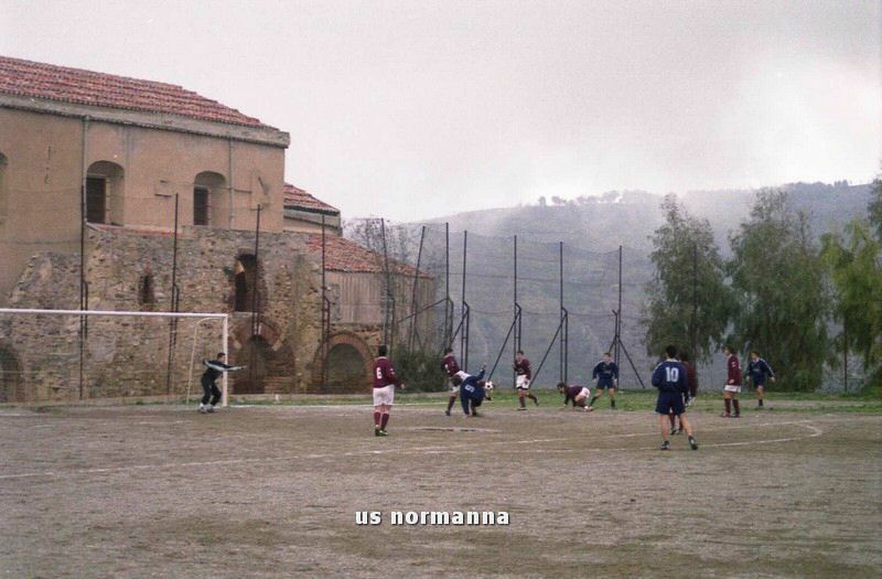 020127p05033_tn_tm.jpg