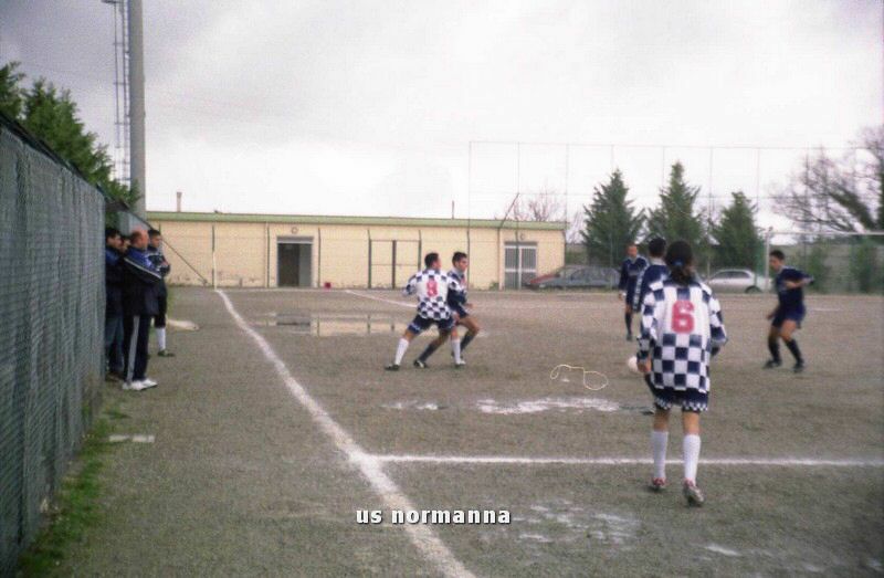 020310p10007_tn_tm.jpg