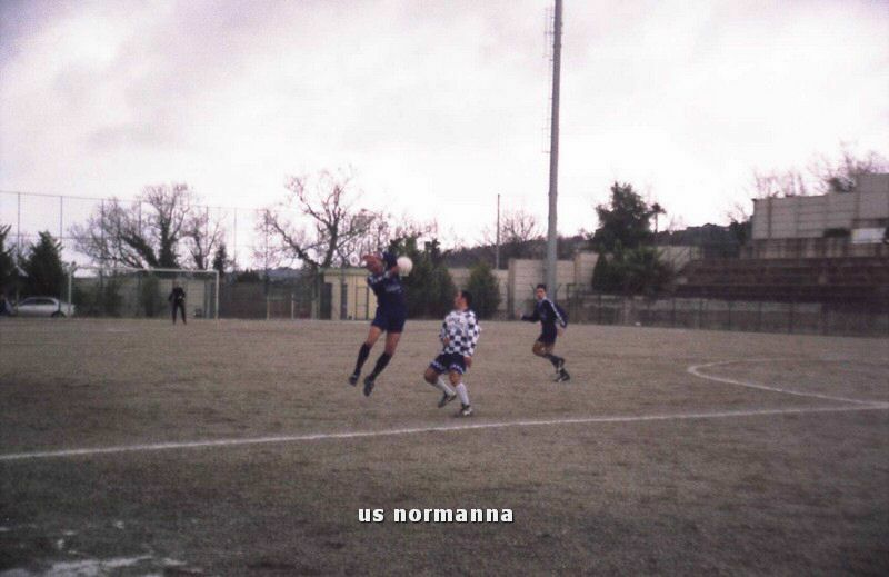 020310p10012_tn_tm.jpg