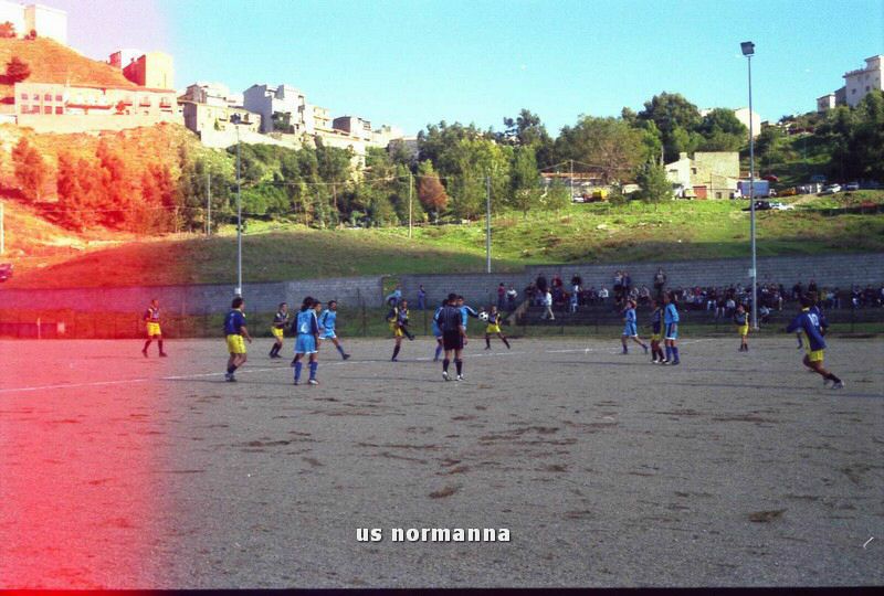 2002p77032_tn_tm.jpg