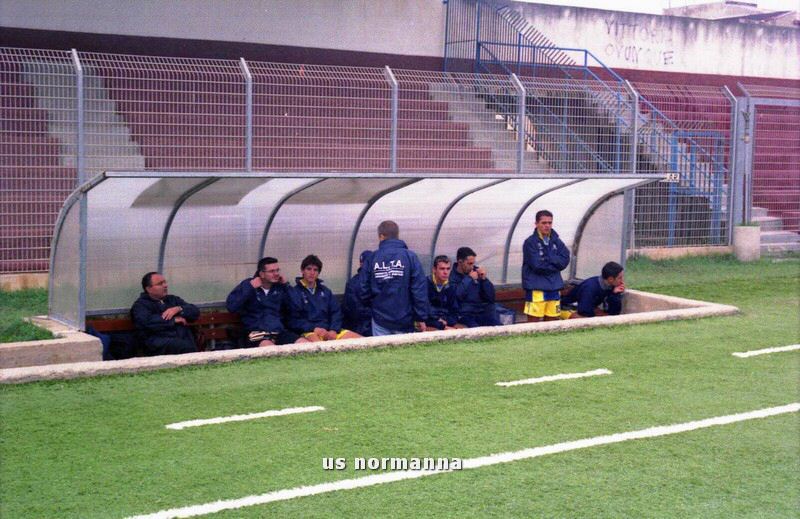 2002p78018_tn_tm.jpg