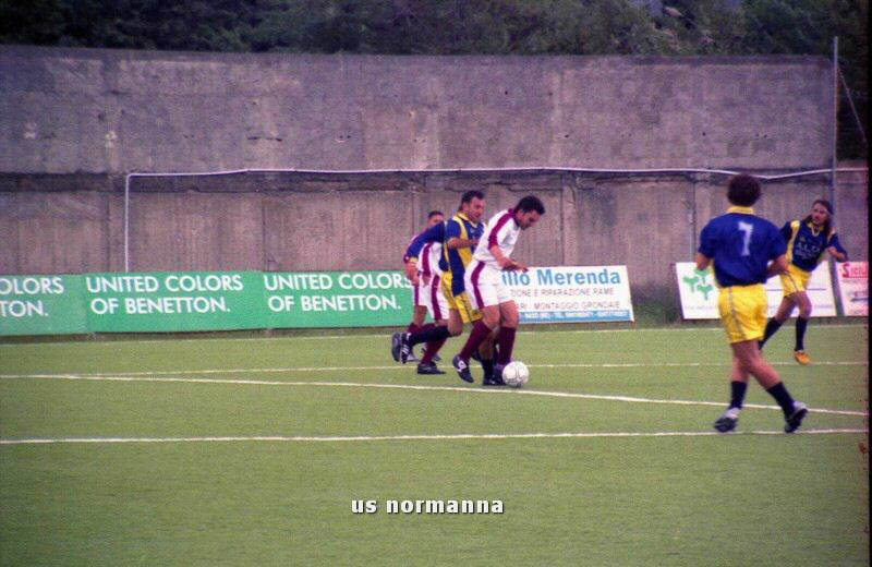 2002p78020_tn_tm.jpg