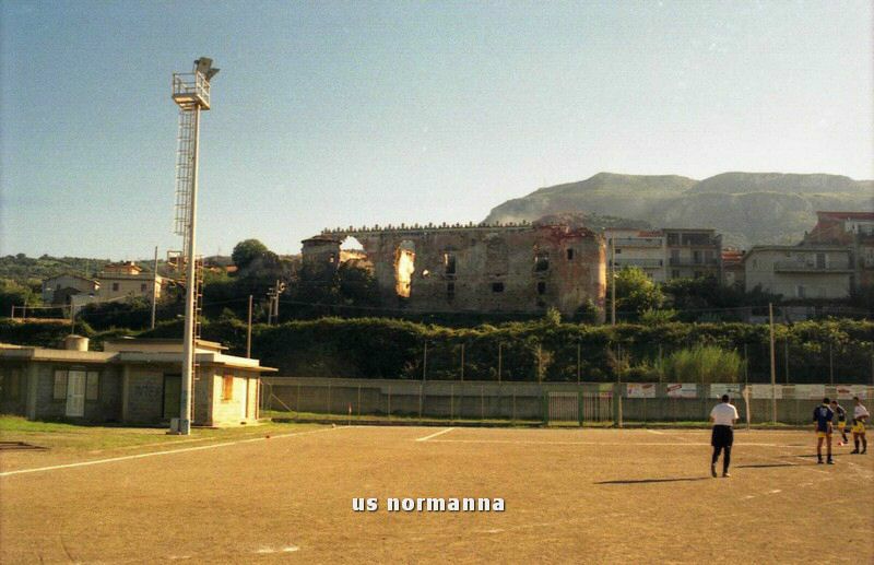 2002p82001_tn_tm.jpg
