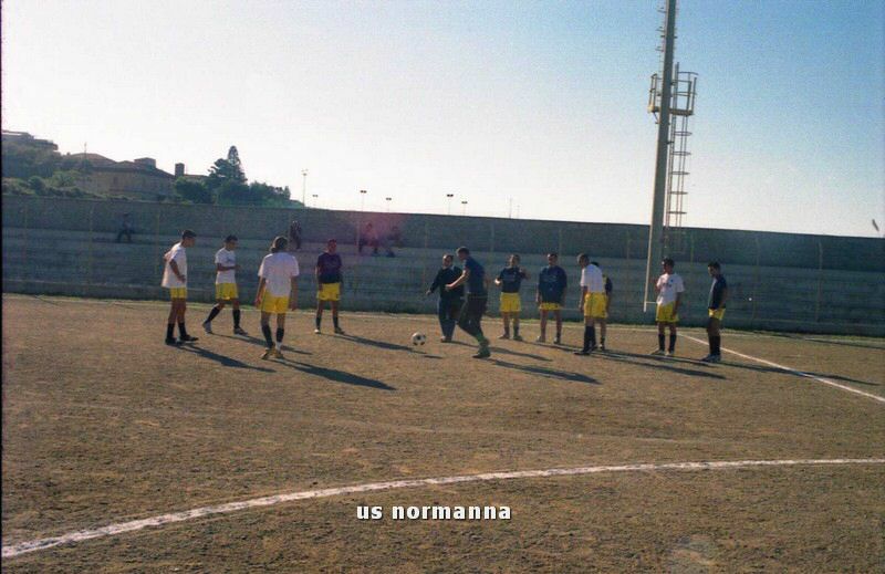 2002p82003_tn_tm.jpg