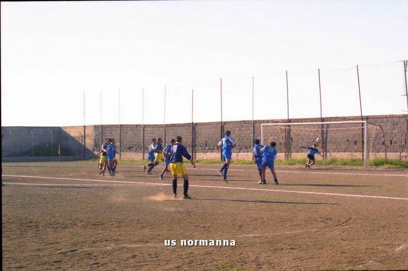 2002p82018_tn_tm.jpg