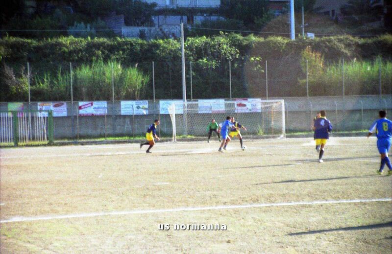 2002p82022_tn_tm.jpg