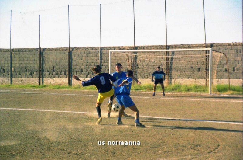 2002p82024_tn_tm.jpg