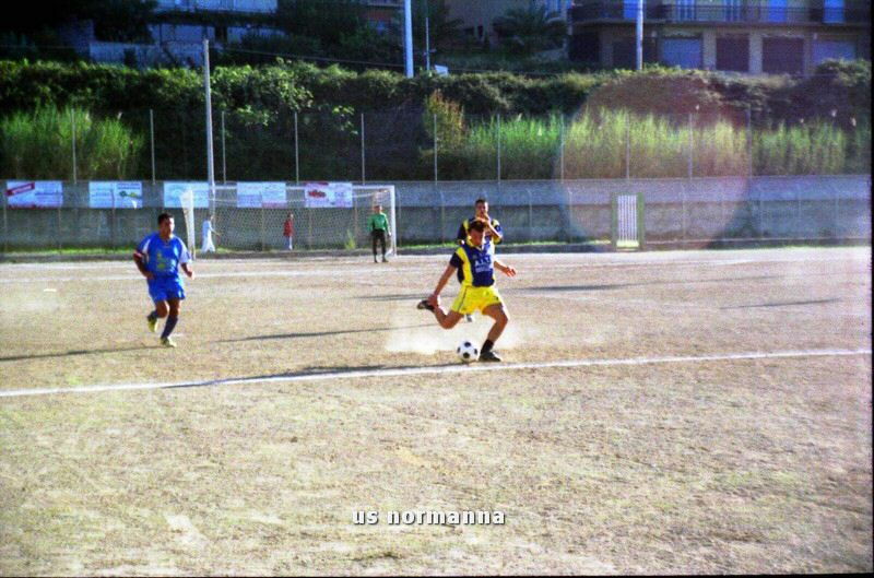 2002p82026_tn_tm.jpg