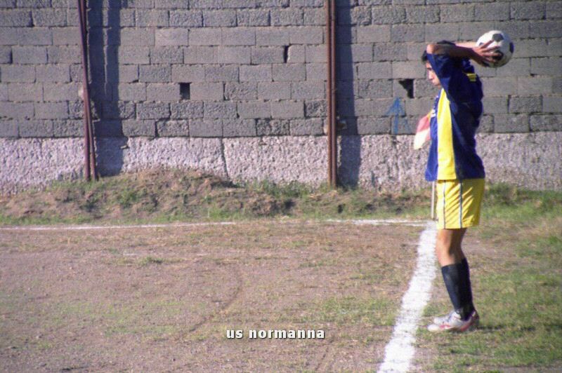 2002p82027_tn_tm.jpg